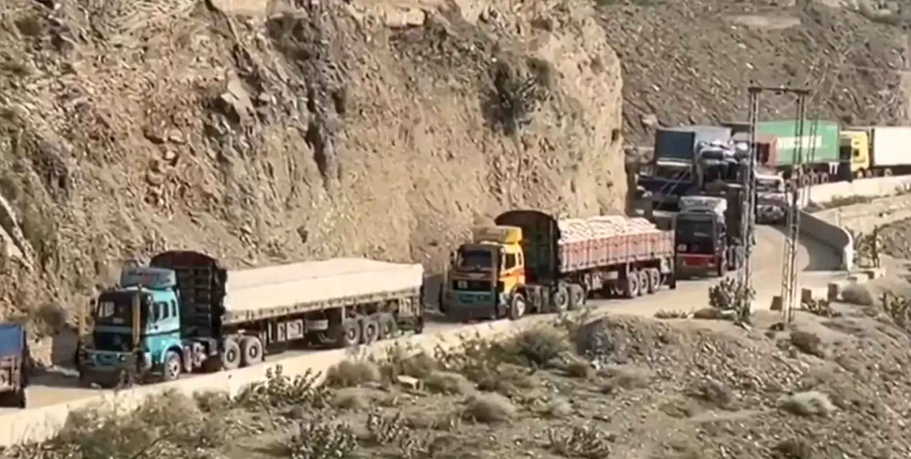 Pakistani Cement Traders Suffer Losses Due to Trade Route 