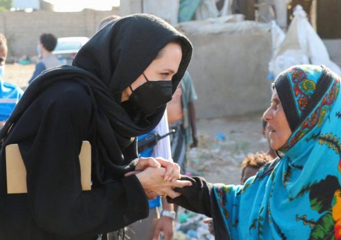 انجلینا جولی
