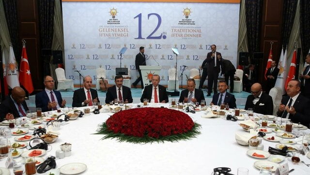 اردوغان در مراسم افطاری موسسه بیرلیک واقفی